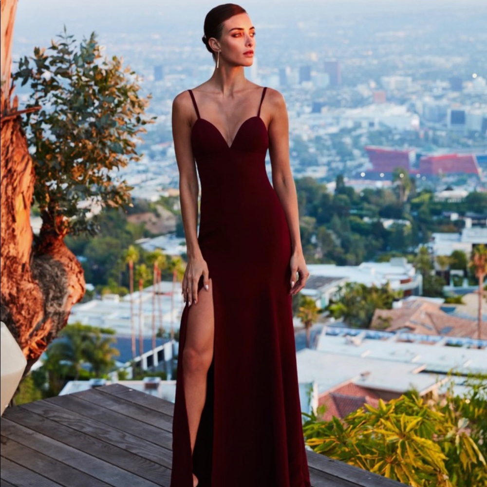 Dressing the Population Burgundy Dress!